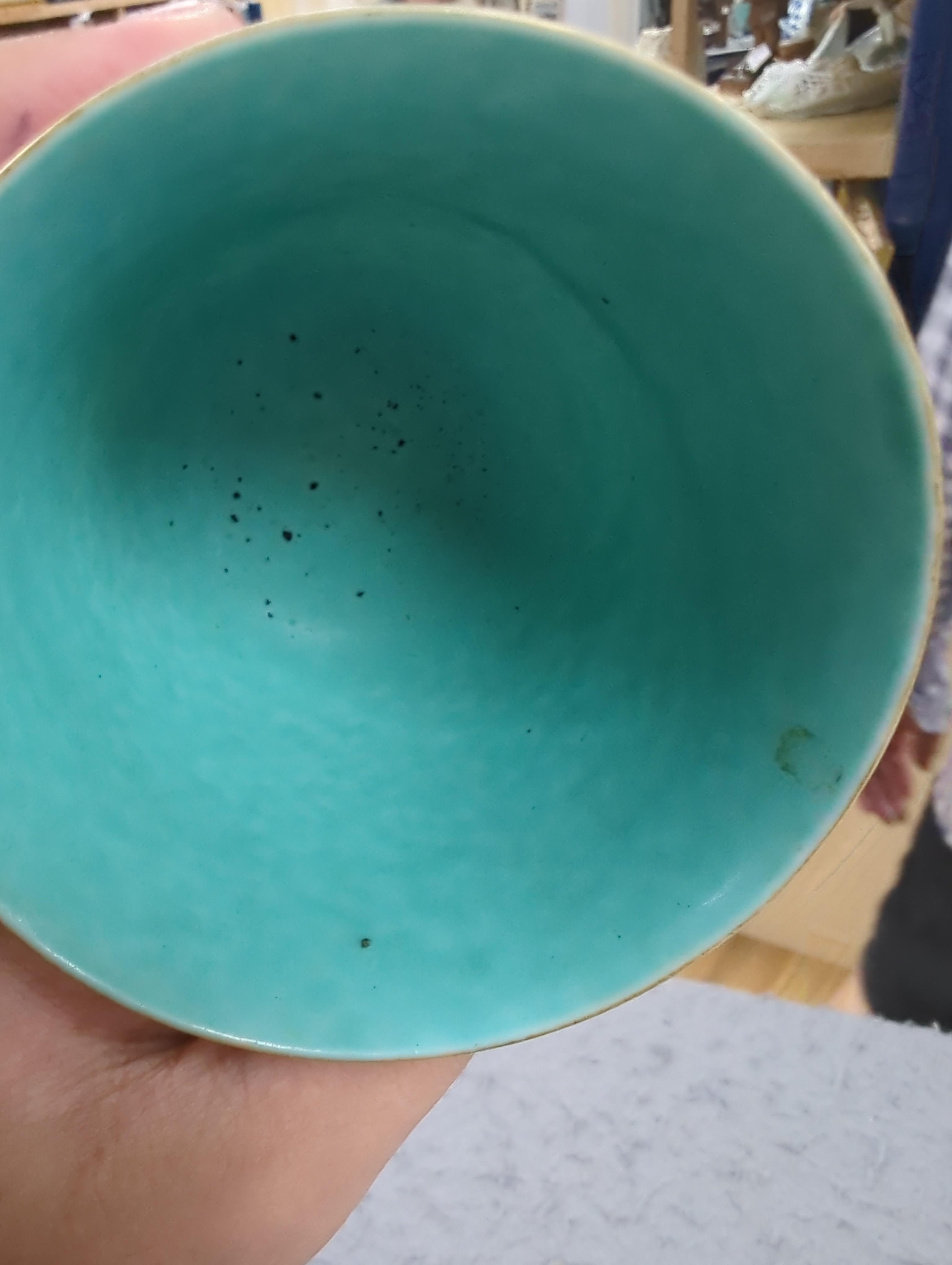 A Chinese famille rose cup, 7.5cm